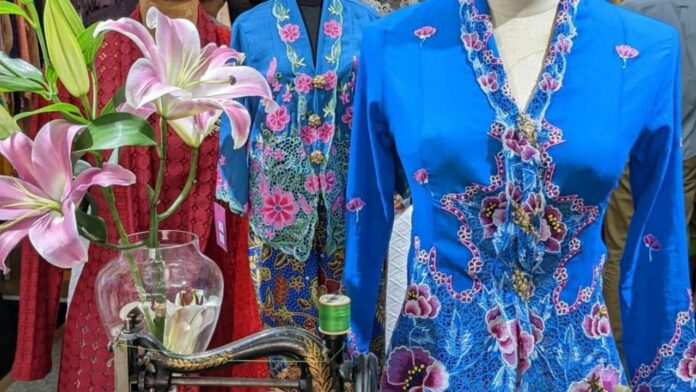 source:CNANews - Il Kebaya: Patrimonio Culturale dell'Umanità UNESCO