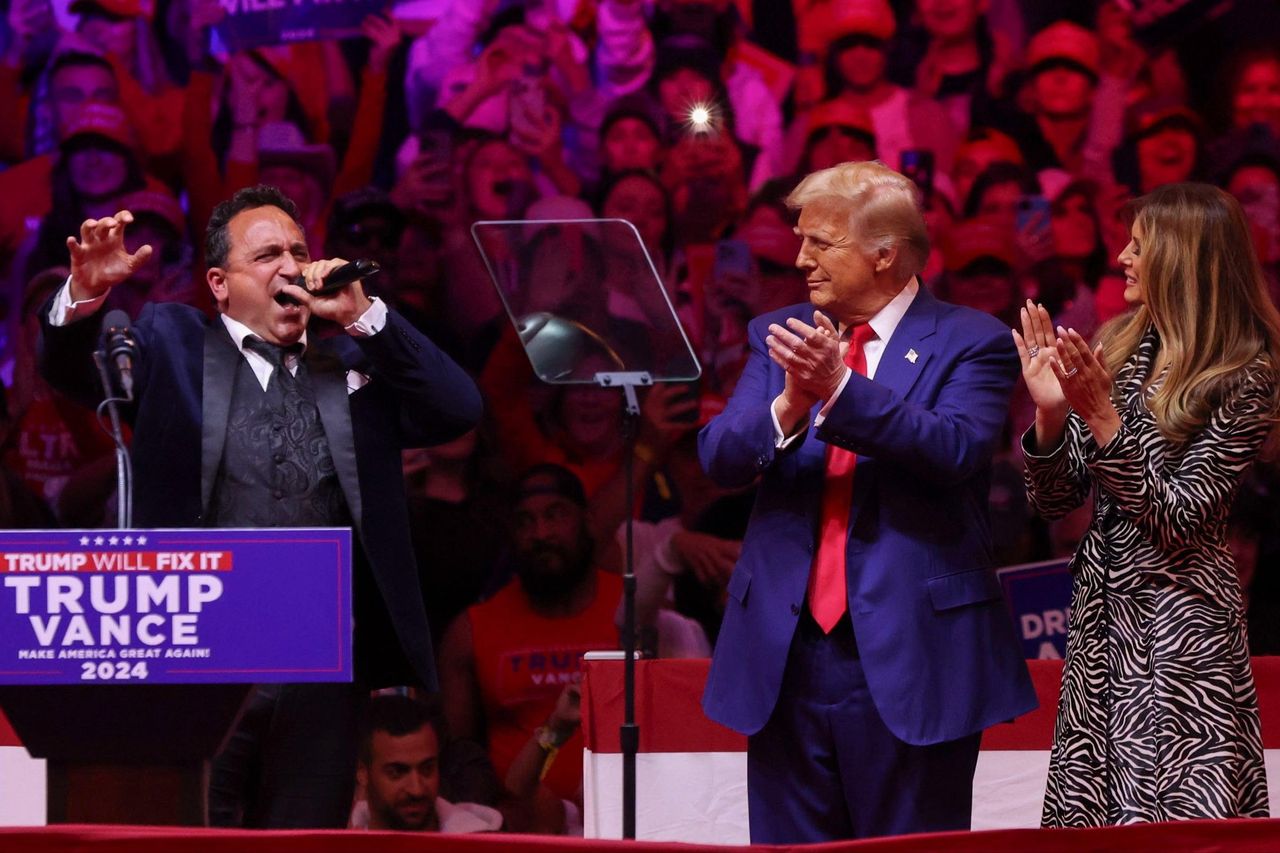 source:Independent - Chi è Christopher Macchio? - Christopher Macchio ha cantato al rally di Madison Square Garden di Trump