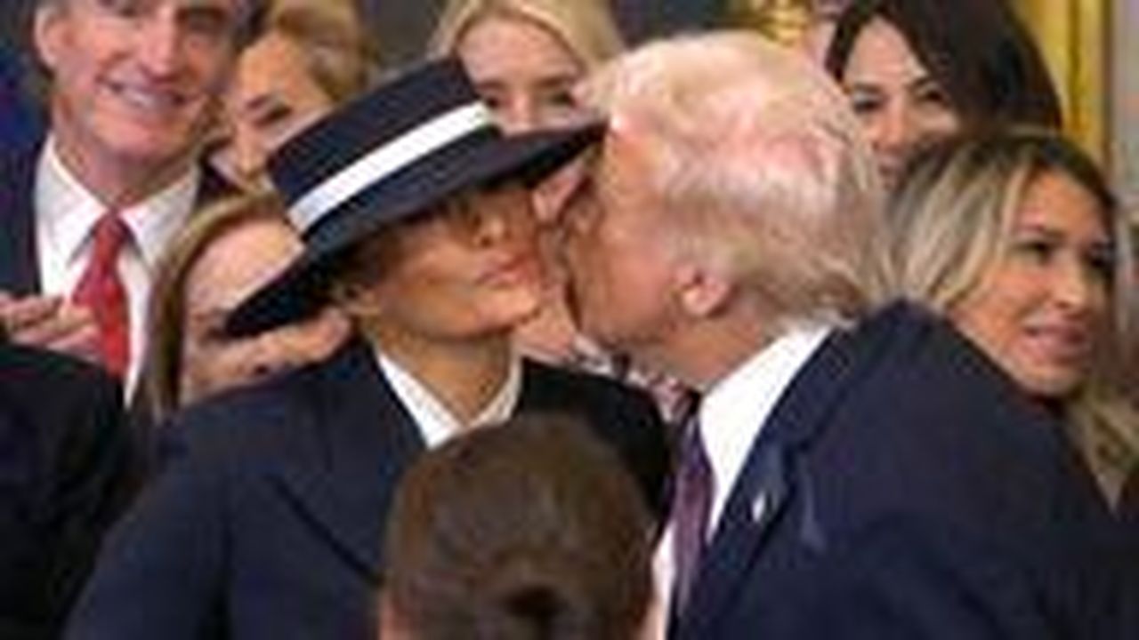 source:SkyNews - Emergenza al confine - Donald Trump e Melania Trump