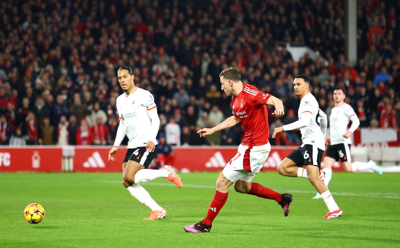 source:AlJazeera - Il Nottingham Forest sorprende il Liverpool - Chris Wood segna il primo gol per il Nottingham Forest.