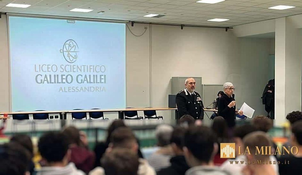 source:lamilano - Incontro con oltre 200 studenti - Alessandria: Corso di educazione alla legalità. I Carabinieri incontrano gli studenti del Liceo Scientifico 'Galileo Galilei'