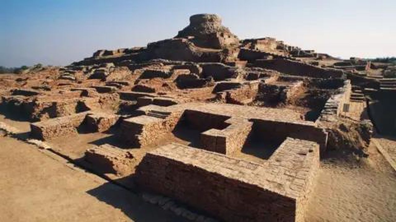 source:BBC World News - La civiltà dell'Indo e il suo mistero - Rovine del sito archeologico di Harappa, civiltà dell'Indo