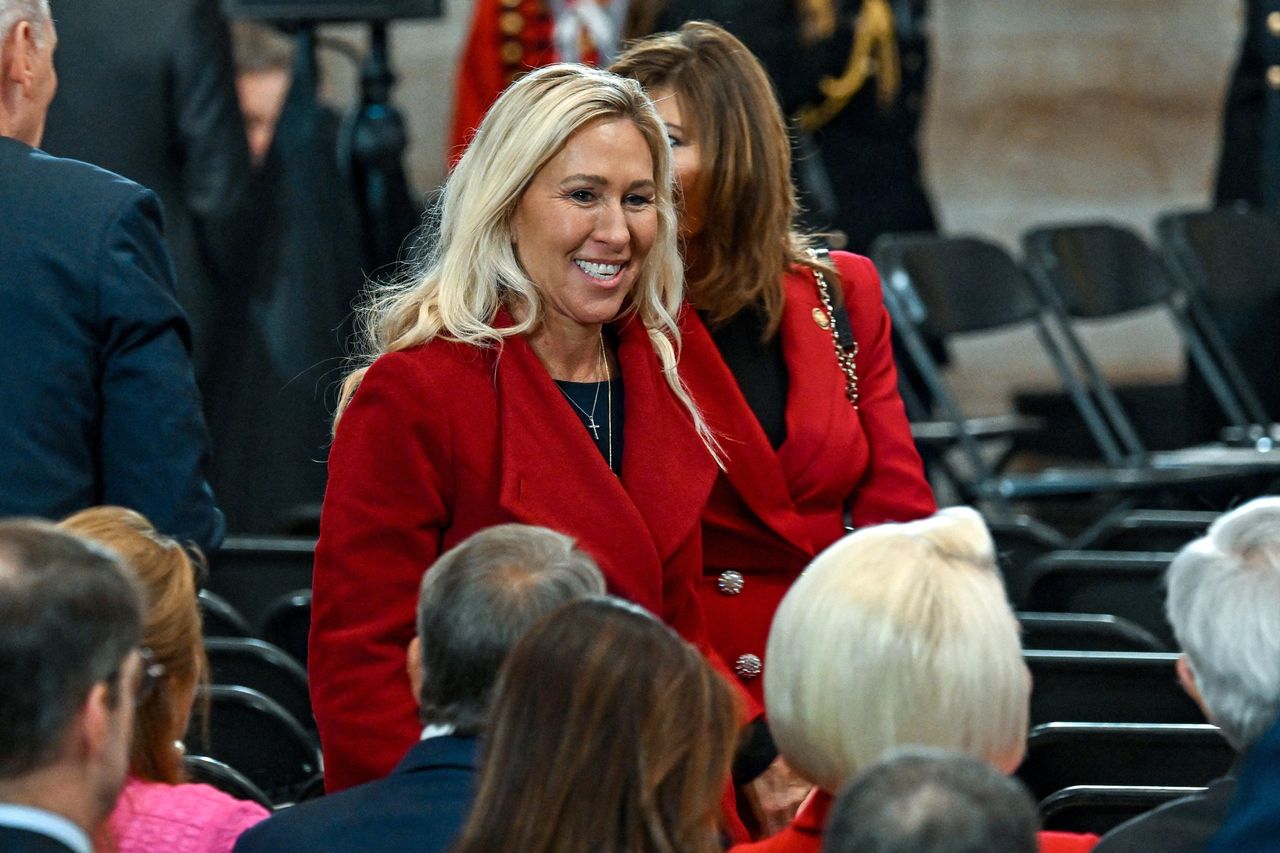 source:Independent - Le dichiarazioni di Marjorie Taylor Greene - Marjorie Taylor Greene ammette di aver saltato la fila all'inaugurazione di Trump