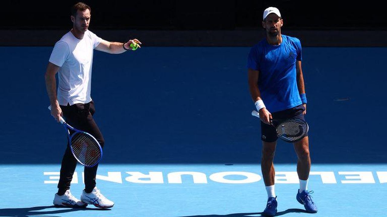 source:SkyNews - Murray entra nel team di Djokovic - Andy Murray e Novak Djokovic durante un allenamento a Melbourne Park.