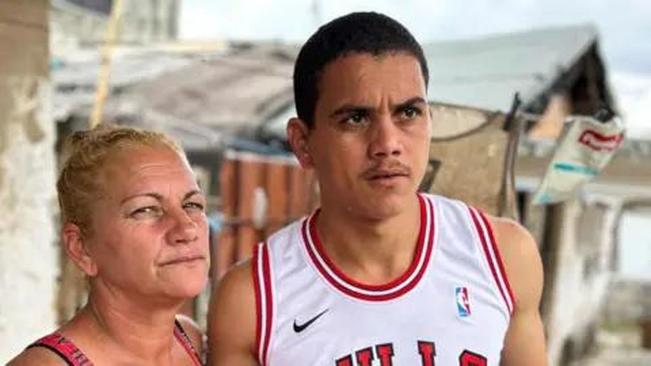 source:BBC World News - Prigionieri rilasciati - Dariel Cruz, 23 anni, parla con Reuters a casa sua