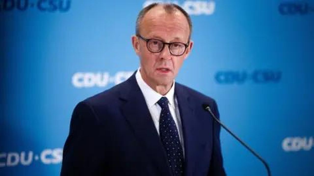 Promesse di Friedrich Merz - Friedrich Merz parla ai media il giorno dopo l'attacco con coltello in Baviera.