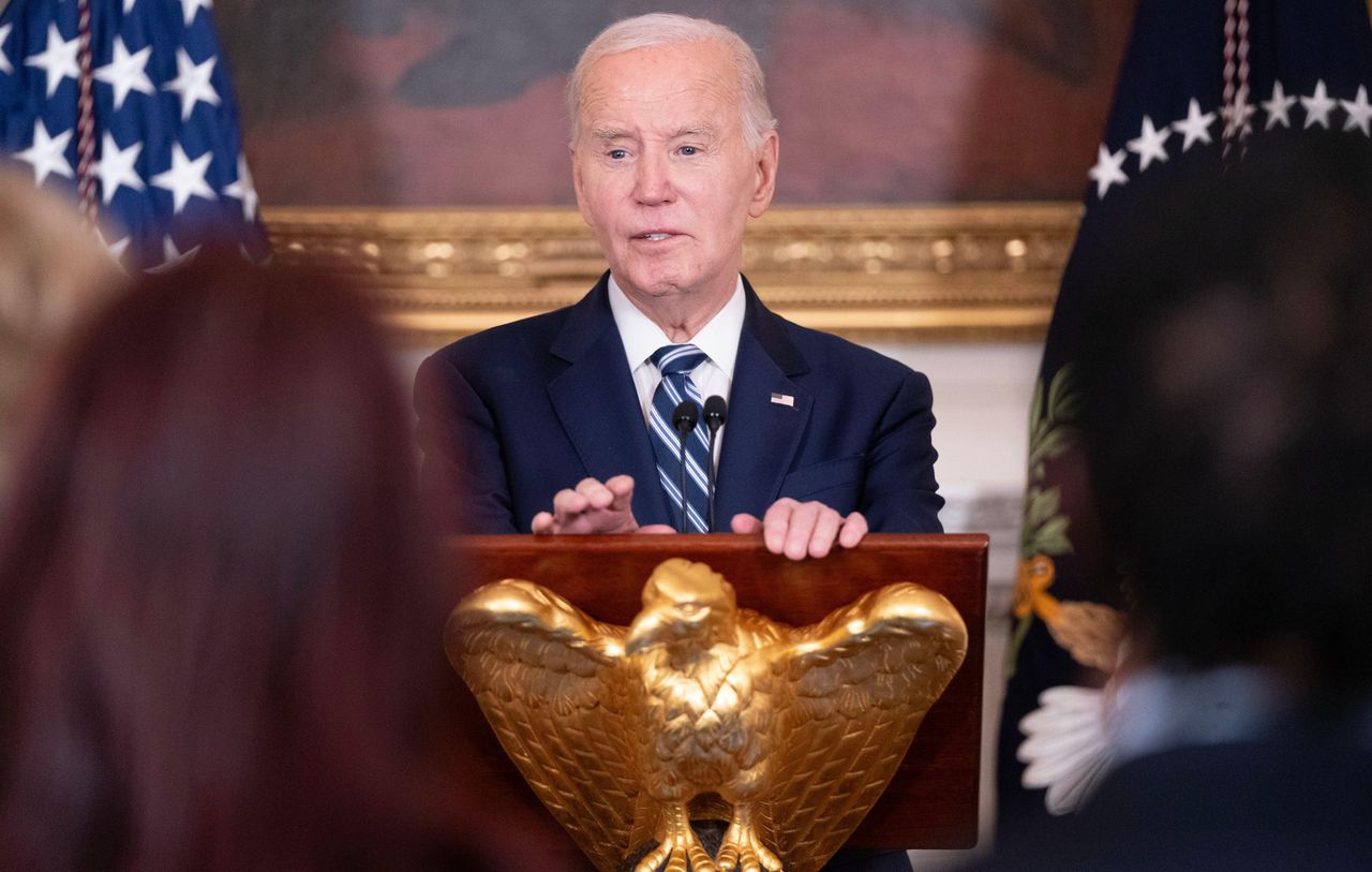 source:Independent - Ruling contro le regole di Biden - Un giudice federale ha annullato le regole di Biden per la protezione degli studenti LGBT+.