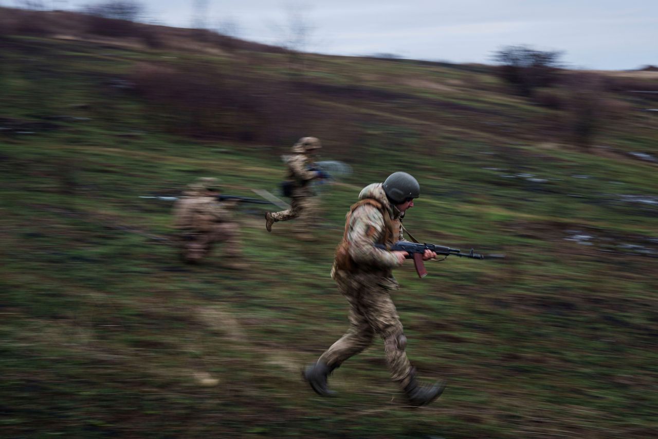 source:Independent - Tattiche creative dell'esercito ucraino - Servizi ucraini in addestramento