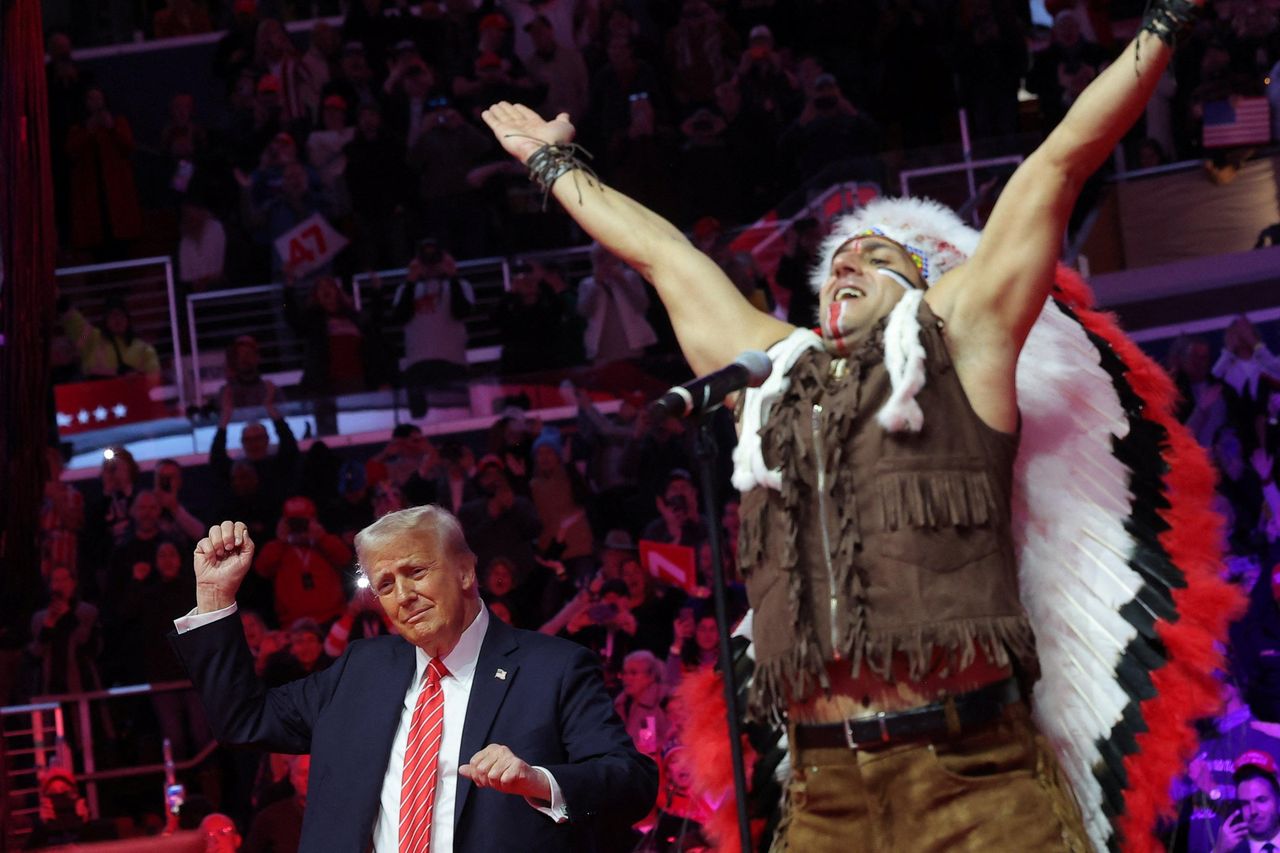 source:Independent - Trump danza con i Village People - Trump si prepara a prestare giuramento come 47° presidente